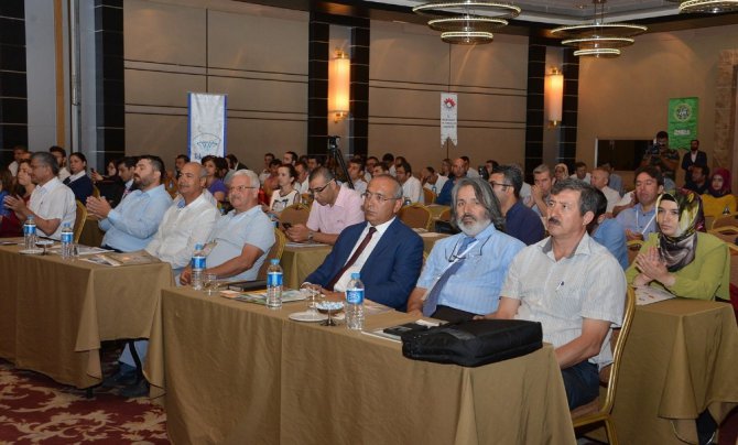 Konya’da hayvancılık ve yem sektörünün profesyonelleri buluştu