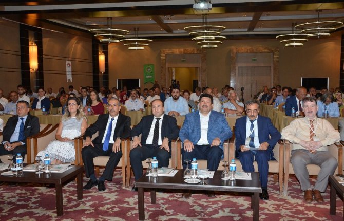 Konya’da hayvancılık ve yem sektörünün profesyonelleri buluştu