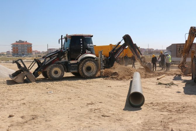 Büyükşehir’in su şebeke ağı genişliyor