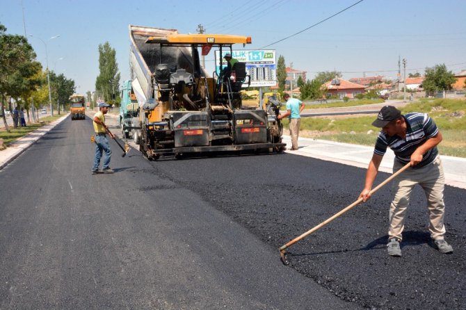 Aksaray Belediyesi asfalt çalışmalarını sürdürüyor