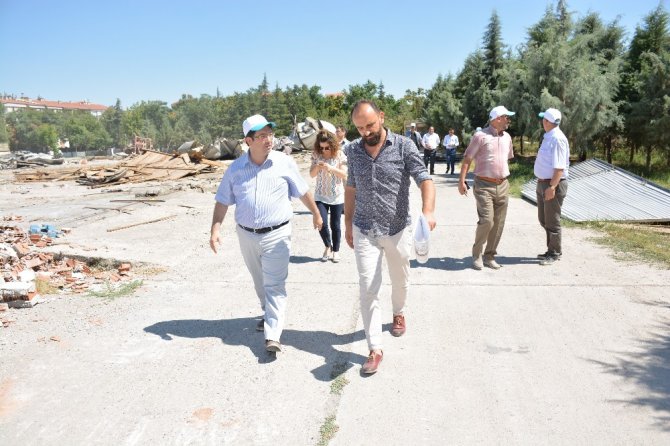 Aksaray’da siloların son kulesi de yıkıldı