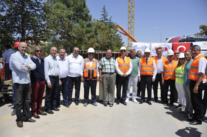 Selçuk’ta küçükbaş hayvan hastanesinin temeli atıldı