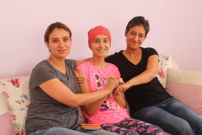Kanser hastası 15 yaşındaki Sevde’nin ameliyatı için 100 bin lira gerekiyor