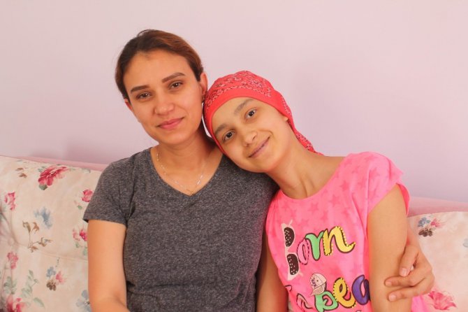Kanser hastası 15 yaşındaki Sevde’nin ameliyatı için 100 bin lira gerekiyor