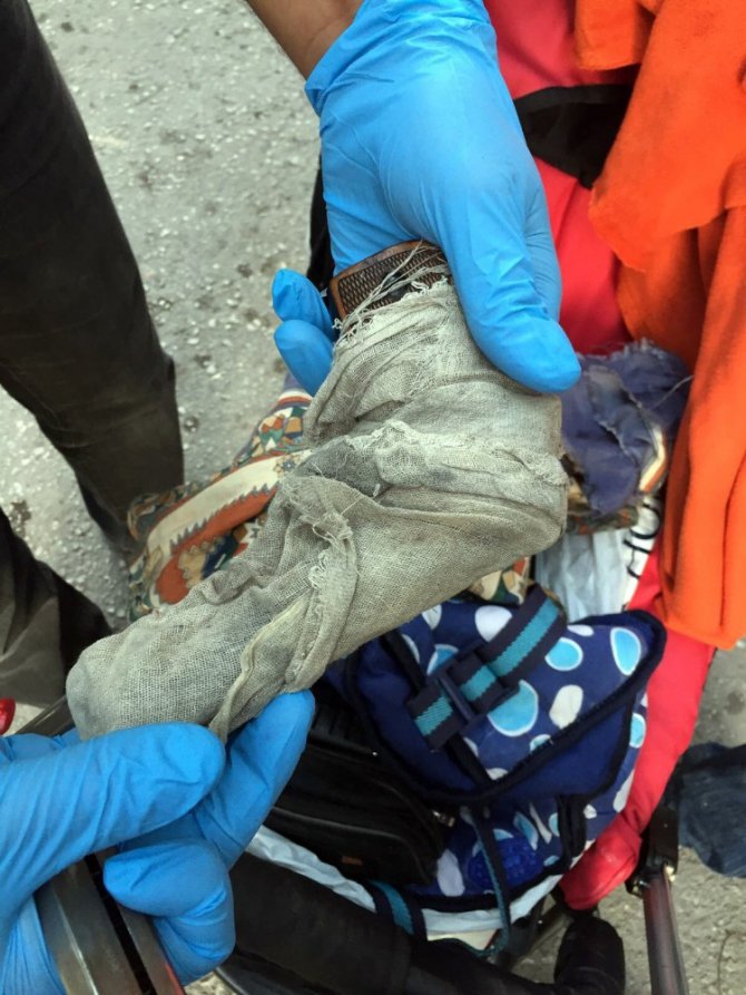 Uyuşturucudan tutuklanan muhtar azasının eşi 4 kilo esrar ile yakalandı