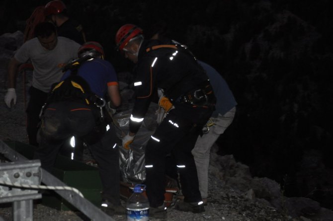 Tatil dönüşü kaza: 2 ölü, 2 yaralı