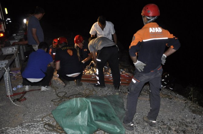 Tatil dönüşü kaza: 2 ölü, 2 yaralı