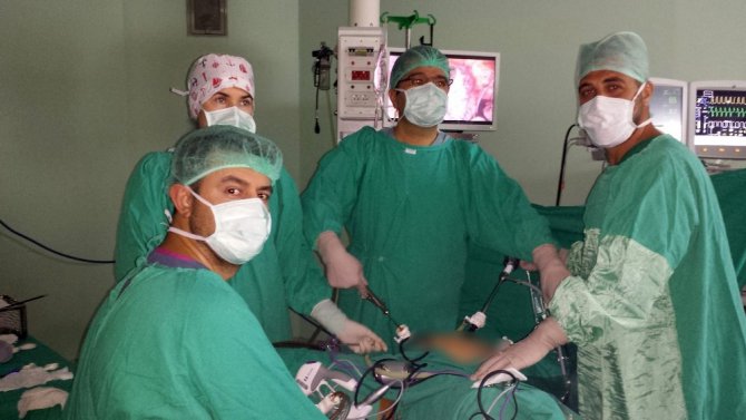 Rahminden 25 santimetre ve bin 100 gram myom çıkarıldı