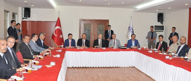 Bakan Özlü: “Yerli otomobil yatırımı talebinde bulunmak Konya’nın hakkıdır”