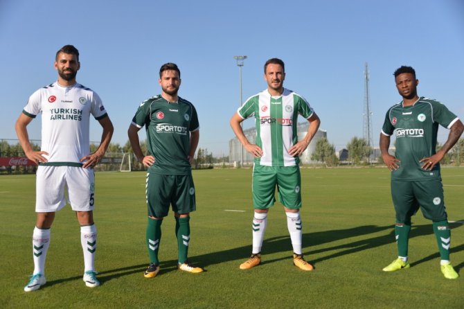 Atiker Konyaspor’un yeni sezon formaları tanıtıldı