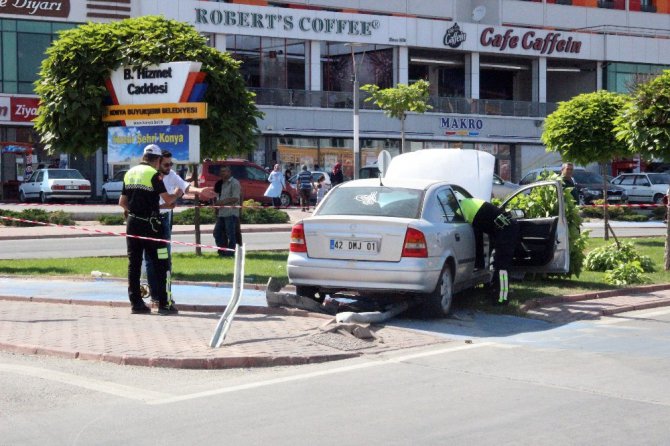 Yeni evli çifti kaza ayırdı