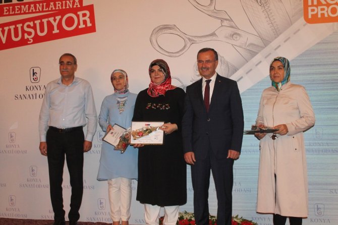 Konya’da tekstil sektörünün nitelikli elemanları sertifikalarını aldı