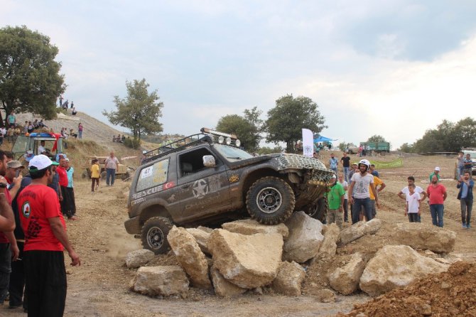 Beyşehir’de nefes kesen off-road yarışları