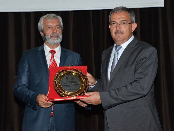 Selçuk’ta tıbbi cihaz üretimi ele alındı