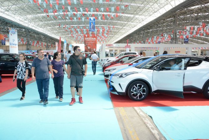 Aksaray’da Otomobil, Motosiklet, Mobilya ve Beyaz Eşya Fuarı açıldı