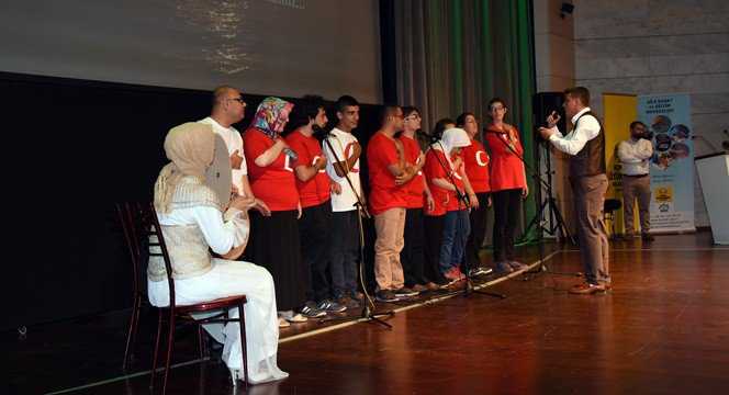 Özel öğrencilerden özel veda programı