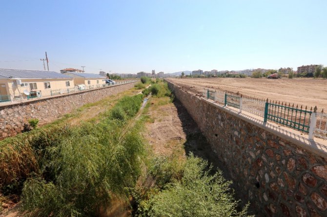 Aksaray’da Uluırmak rekreasyon alanı ve kent parkında çalışmalar sürüyor