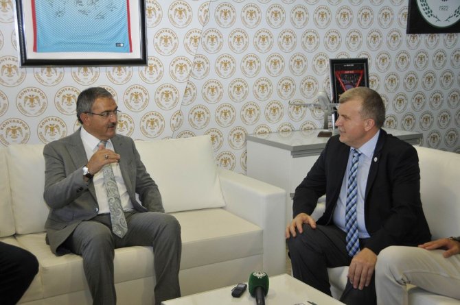Rektör Şahin’den, Başkan Şan’a tebrik ziyareti
