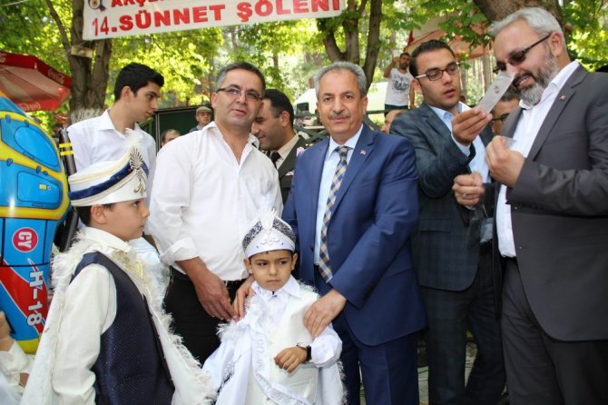 Akşehir Belediyesi 14. Geleneksel Sünnet Şöleni yapıldı