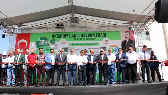 Aksaray’da Hayvancılık ve Canlı Hayvan Irkları Fuarı açıldı