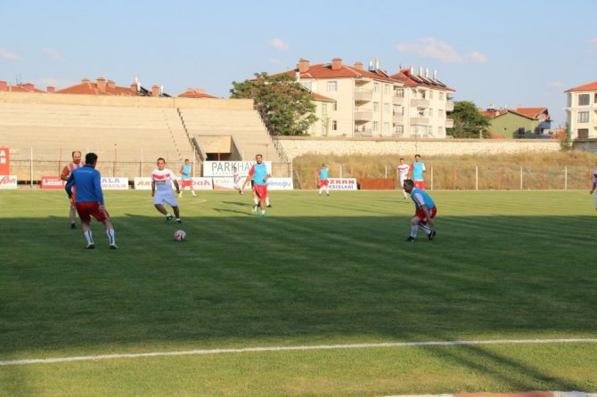 Akşehir Onur Günü’nde tarihi maç yeniden canlandırıldı