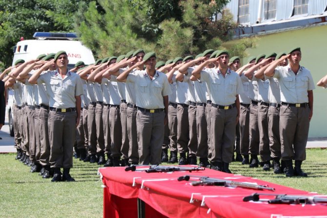 Konya’da kısa dönem erler yemin etti