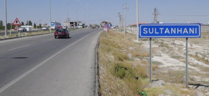 Sultanhanı ilçe olmayı kutluyor