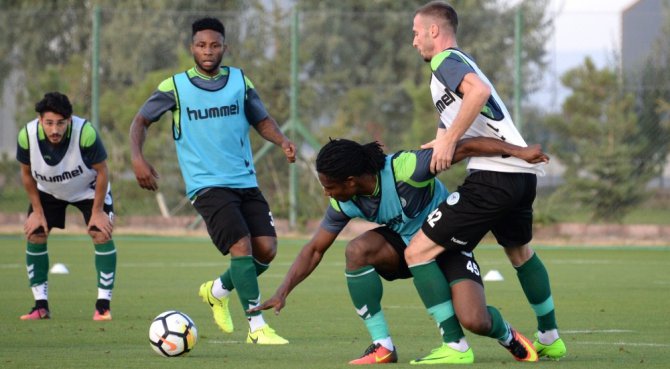 Atiker Konyaspor hazırlıklarını sürdürüyor