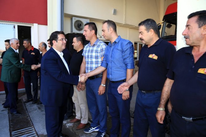Başkan Yazgı, belediye personeliyle bayramlaştı