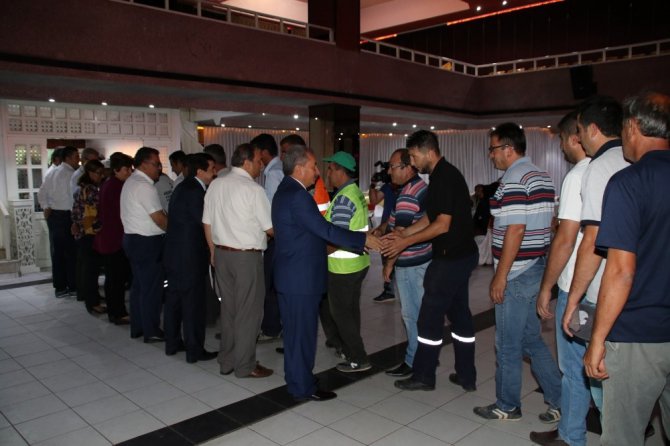 Başkan Akkaya, belediye personeli ile bayramlaştı