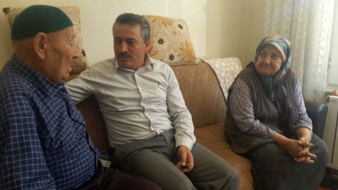 Başkan Tutal, şehit ailelerinin bayramını kutladı
