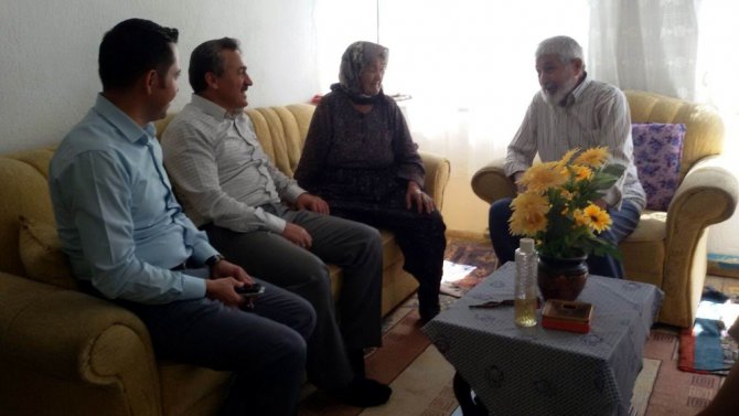 Başkan Tutal, şehit ailelerinin bayramını kutladı