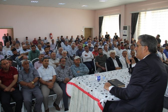 Recep Konuk Altınekin’de çiftçilerle buluştu