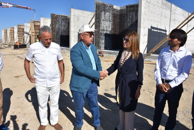 AK Parti Grup Başkan Vekili İnceöz’den tarım ticaret merkezine ziyaret