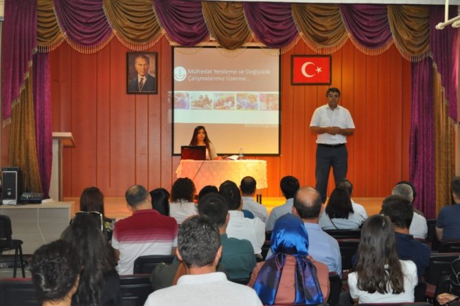 Kulu’da öğretmenlere yenilenen müfredat tanıtım semineri verildi