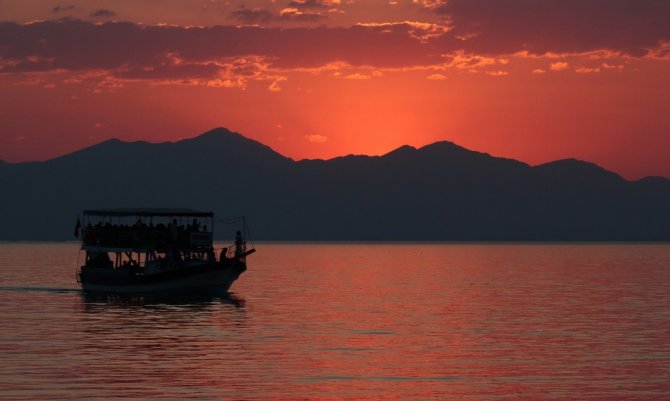 Beyşehir Gölü adaları gezilerle tanıtılıyor