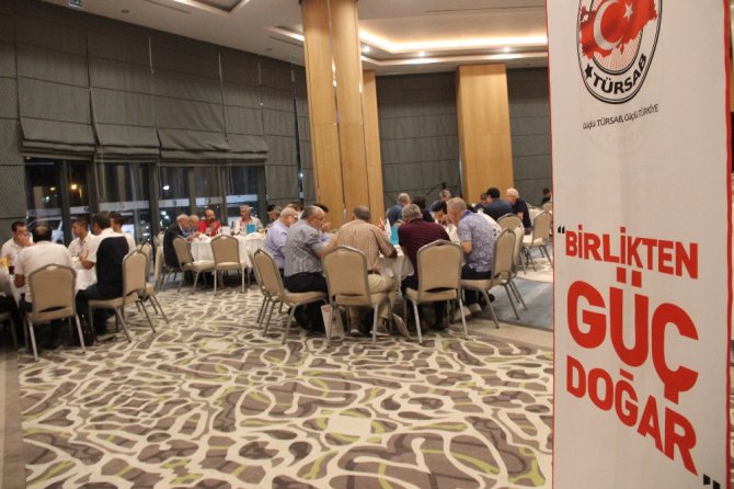 Hasan Erdem: “Gelecek gençlerin, dinamik insanların, rahatını terk edip yola düşenlerin geleceğidir”