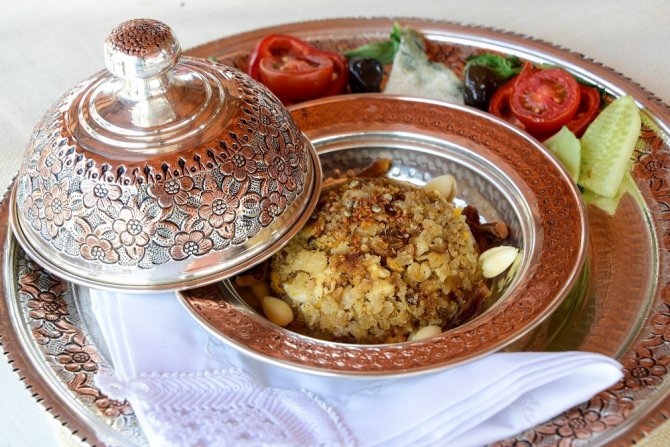 Konya’da bayat ekmekten yemek yarışması yapıldı