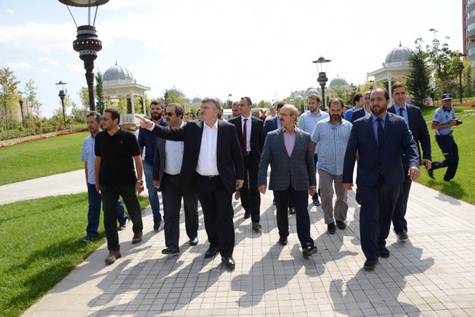 Selçuklu ve Osmanlı mimarisinden izler taşıyan “Ecdat Parkı” tamamlandı