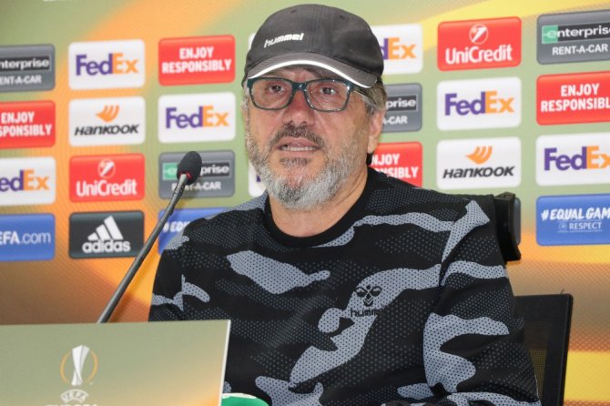 Mustafa Reşit Akçay: “Bütün oyuncularımızın ampulü yanmalı ve çok iyi ışıldamalıyız”