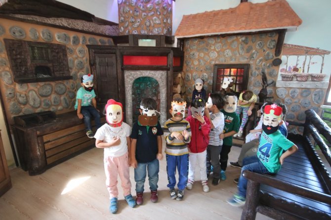 Beyşehir Belediyesi’nden minik öğrencilere ‘masal evi’