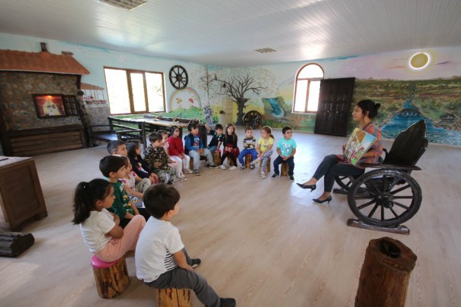 Beyşehir Belediyesi’nden minik öğrencilere ‘masal evi’