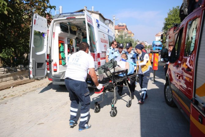 Konya’da inşaatın çatısında kalıp çöktü: 4 yaralı