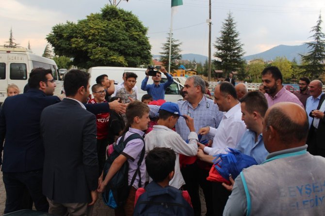 Milletvekili Etyemez ve Başkan Özaltun’dan mahalle ziyareti