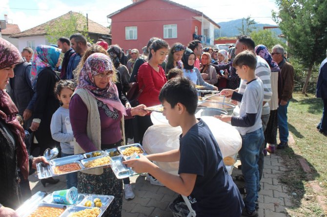 Beyşehir’de 4. Geleneksel Akçabelen Çetmi Şeker Fasulyesi Festivali