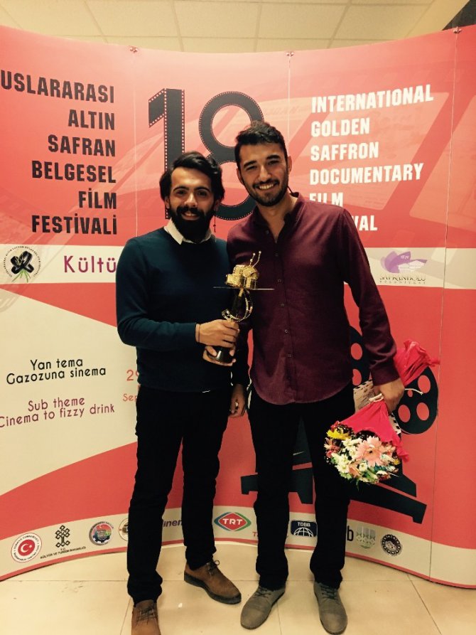 Selçuk İletişim’e ödül
