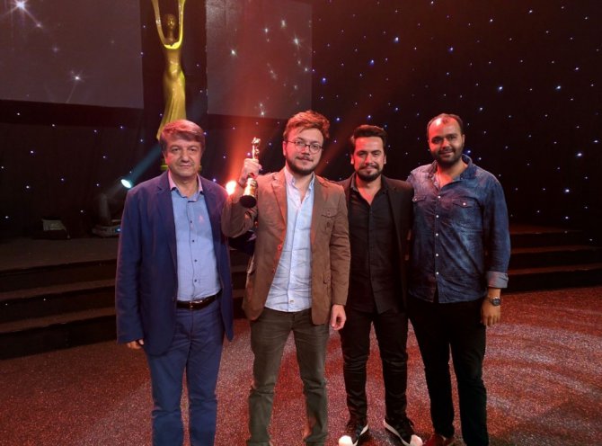 Selçuk İletişim’e ödül
