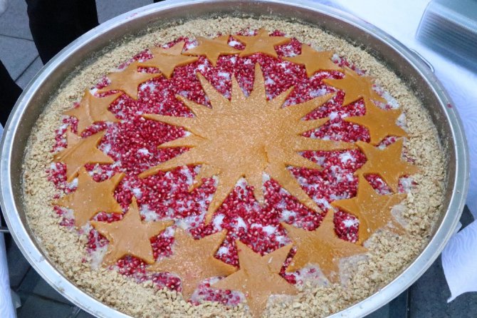 Cumhurbaşkanlığından Konya’da aşure dağıtımı