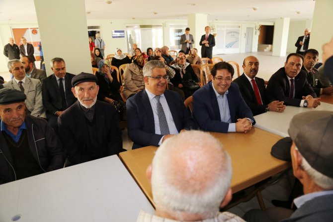 Aksaray’da şehit ailelerine aşure ikram edildi