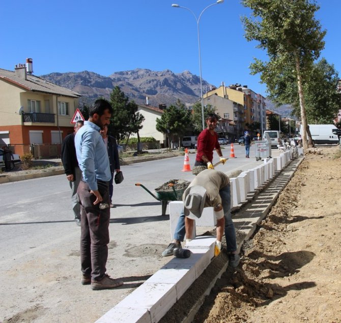Seydişehir Belediyesinden kaldırım ve tretuvar çalışması